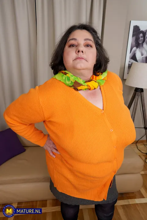 Curvy MILF in Stockings and Skirt Flaunts Her Big Ass – photo 1 of 20