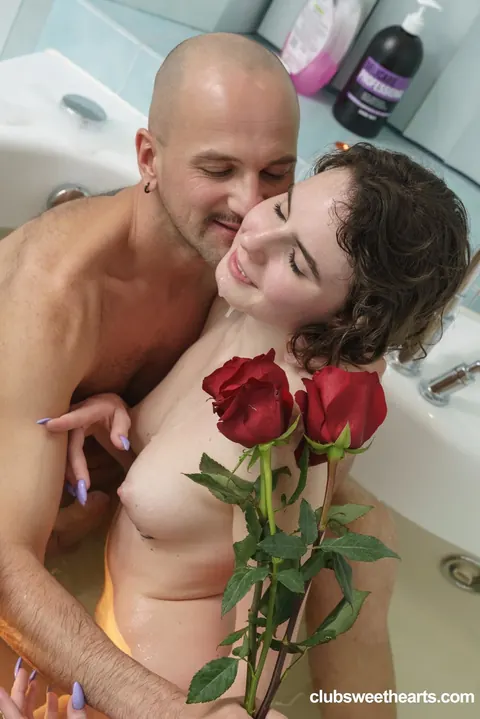 Darcy Dark: Short-Haired Brunette Takes Anal in the Bath and Gets a Facial – photo 21 of 21
