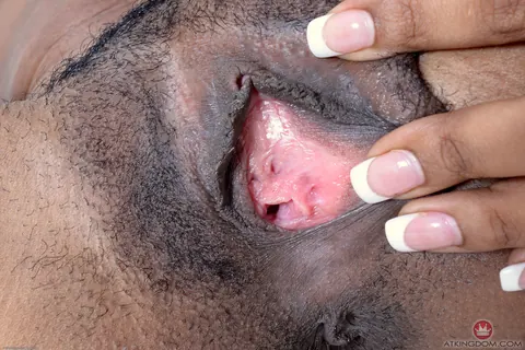 Raven Wylde: Slim Ebony Babe Spreads Her Pussy Wide for Close-Ups – photo 9 of 20