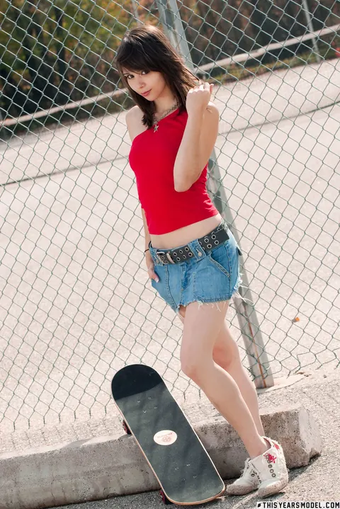 Ariel Rebel: MILF Strips Out of Her Skirt and Spreads at a Skate Park – photo 5 of 11