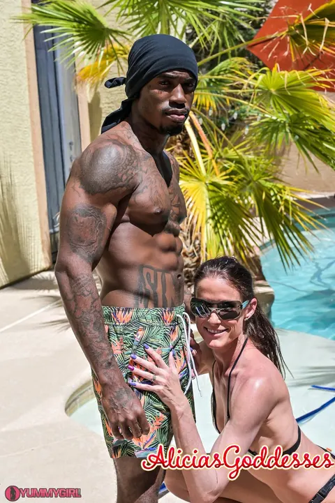 Sofie Marie: Tall Brunette MILF in a Bikini Sucks Cock by the Pool – photo 10 of 20
