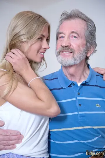 Lolly Gartner – Blonde with Big Natural Tits Fucks an Older Man in the Bathroom