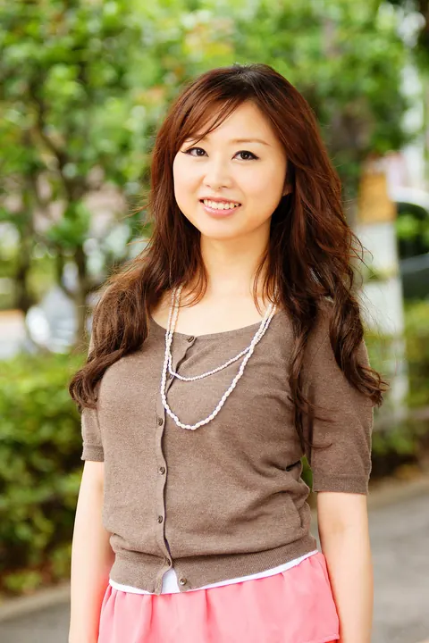 Anna Mibu: Asian Redhead Spreads Her Pussy Outdoors in Lingerie – photo 10 of 21
