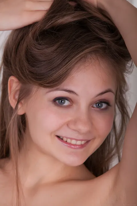 Ennu A: Petite Brunette Spreads Her Hairy Puffy Pussy – photo 21 of 21