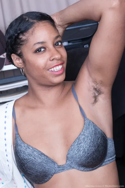Ebony Amateur Spreads Her Hairy Pussy in the Office – photo 6 of 16