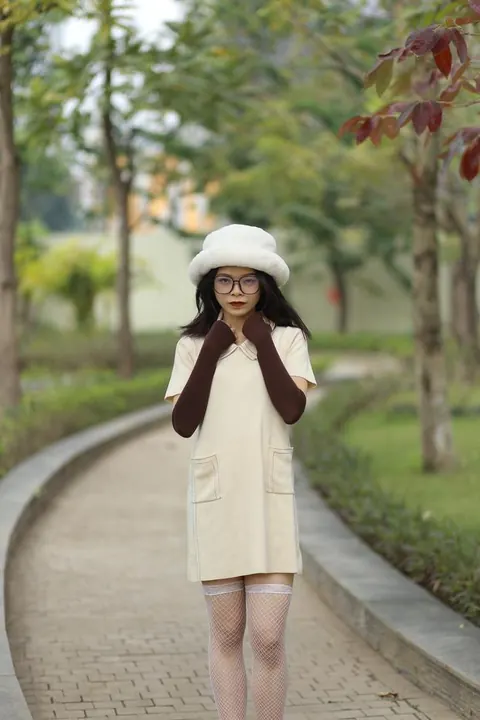 Petite Asian Woman in Glasses Undresses Outdoors – photo 2 of 21