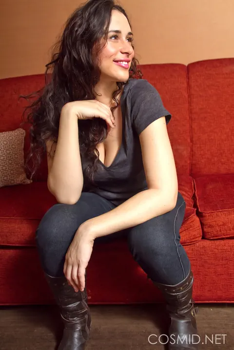 Marianna: Busty Brunette Strips Out of Her Jeans and Pantyhose – photo 8 of 16