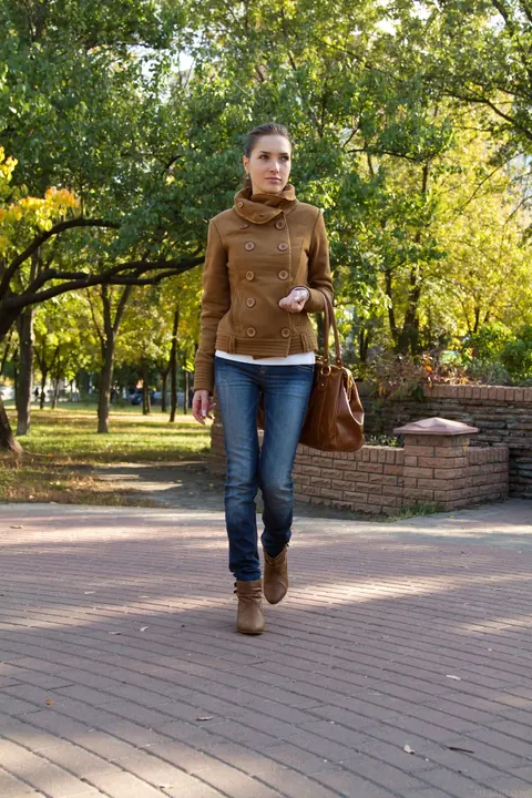 Semmi A: Tall Ukrainian Brunette Undresses Out of Her Jeans and Spreads Wide – photo 21 of 21