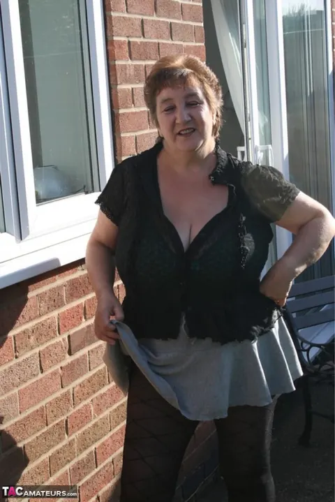 Kinky Carol: Mature Curvy Brunette Poses in Lingerie and Pantyhose Outdoors – photo 5 of 16