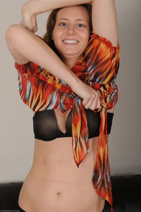 Tall Russian Redhead Undresses and Spreads Her Pussy – photo 2 of 21
