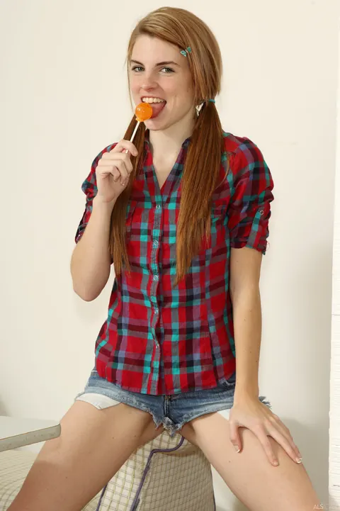 Aubrey Belle: Slim Brunette in Pigtails and Boots Masturbates with Lollipop – photo 5 of 21