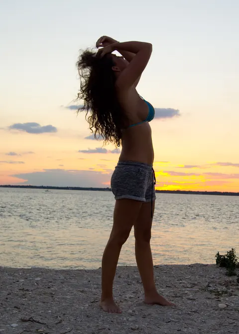 Busty Brunette MILF Spreads on the Beach – photo 12 of 21