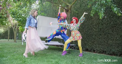 Lenina Crowne: Two Busty Blondes in Costumes Share a Cock in Outdoor Threesome – photo 2 of 21