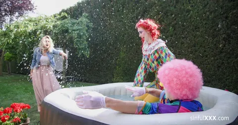 Lenina Crowne: Two Busty Blondes in Costumes Share a Cock in Outdoor Threesome – photo 3 of 21