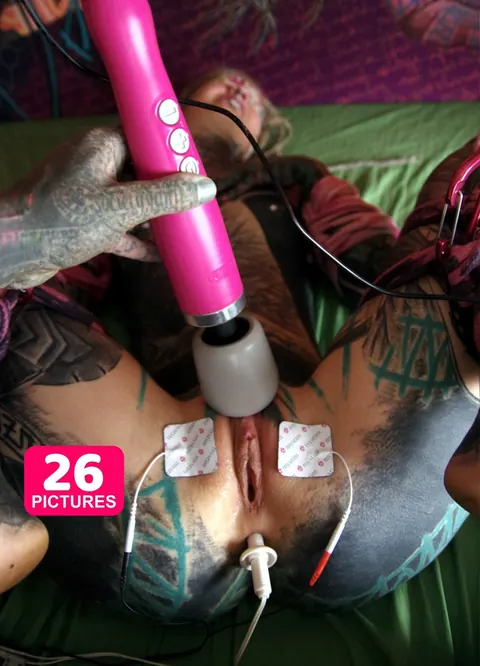 Anuskatzz: Tattooed Brunette Masturbates and Takes Anal in Bondage – photo 1 of 16