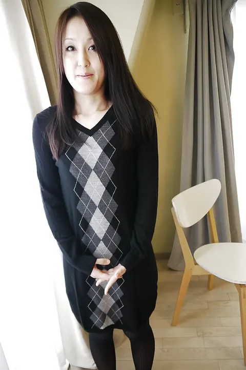 Riko Kariya: Asian Brunette Spreads in Pantyhose, Panties and Boots – photo 9 of 16