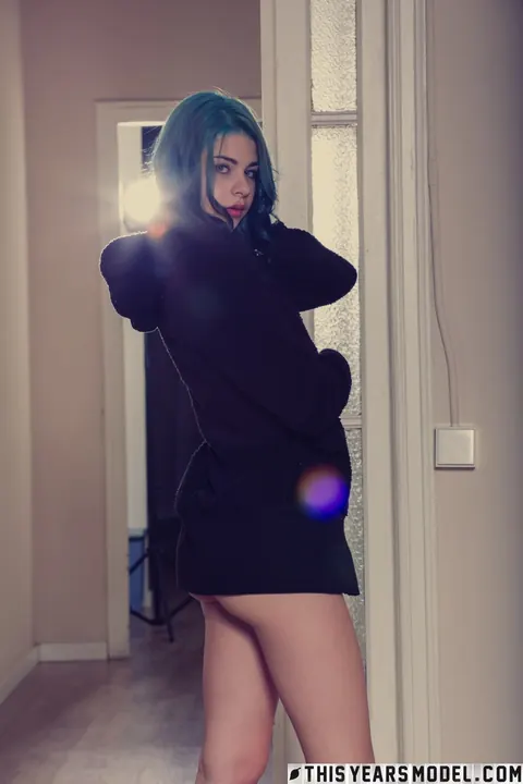 Ivy Blue: Tall PAWG in Heels Strips Out of Her Panties – photo 2 of 15