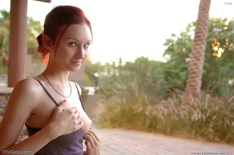 Kyra Steele: Slim Redhead Rides a Glass Dildo in the Hotel Bedroom – photo 14 of 20