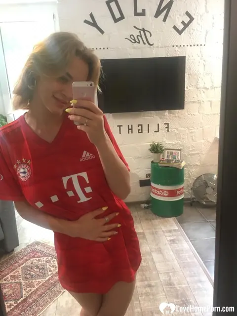 Cute Teddy: Short-Haired Russian Brunette Shows Her Big Tits in a Mirror Selfie – photo 10 of 17