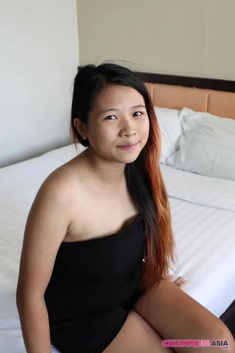 Asian BBW Strips Out of Her Skirt to Lingerie – photo 6 of 20