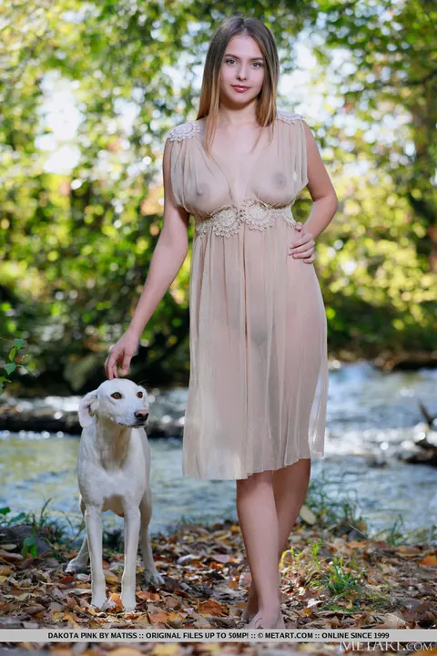 Dakota Pink: Brunette with Big Natural Tits Spreads Her Pussy in the Woods – photo 4 of 18