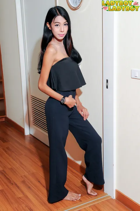 Slim Asian Trans Woman Strips Out of Her Panties – photo 3 of 15
