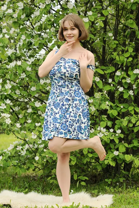 Aurelia Lu: Ukrainian Brunette Flaunts Her Big Natural Tits in the Forest – photo 6 of 20