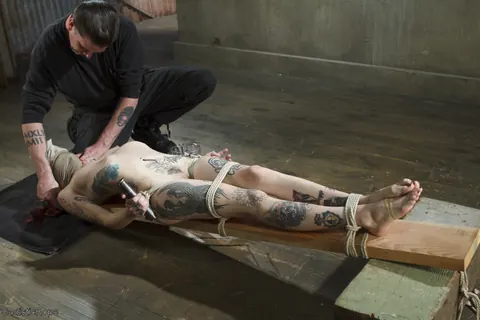 Krysta Kaos: Tattooed Brunette Bound in Rope Bondage – photo 5 of 21