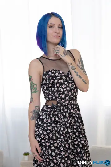 Keoki Star – Tattooed Thick Babe in a Skirt and Heels Fucks Her Man