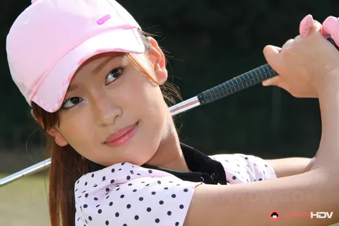 Nao Yuzumiya: Japanese Redhead Lifts Her Skirt Outdoors on the Golf Course – photo 7 of 15
