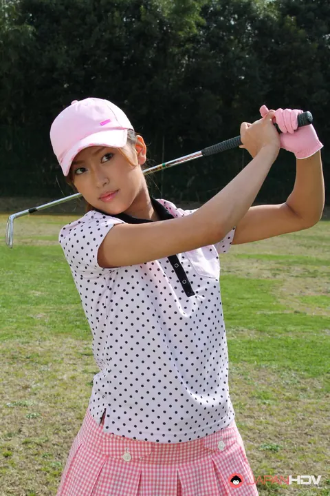 Nao Yuzumiya: Japanese Redhead Lifts Her Skirt Outdoors on the Golf Course – photo 11 of 15