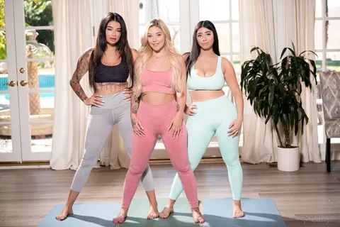 Kali Rose: Busty Latina Lesbians in Yoga Pants Have Gym Threesome – photo 14 of 15