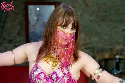 Trans Woman Undresses, Uses a Toy and Spreads Her Cheeks – photo 4 of 16
