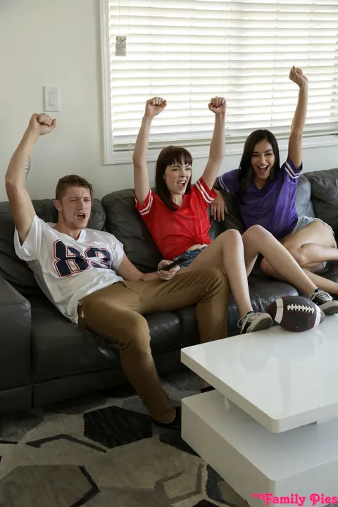 Aliya Brynn & Emily Willis: Slim Latina in Shorts Has Threesome Sex – photo 6 of 20