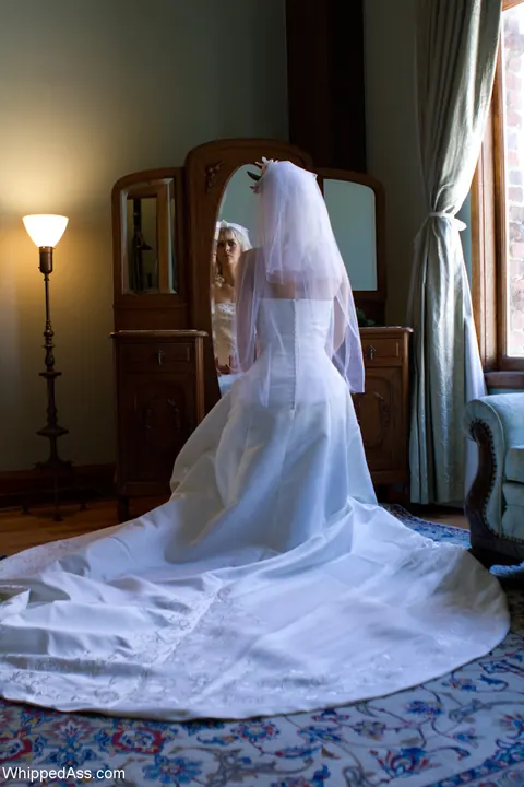 Cherry Torn: Busty Blonde MILF Bride Has Lesbian Sex with Maids – photo 10 of 20