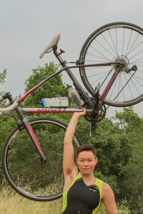 Jiz Lee: Petite Hairy MILF Strips Naked Outdoors in Nature – photo 2 of 20