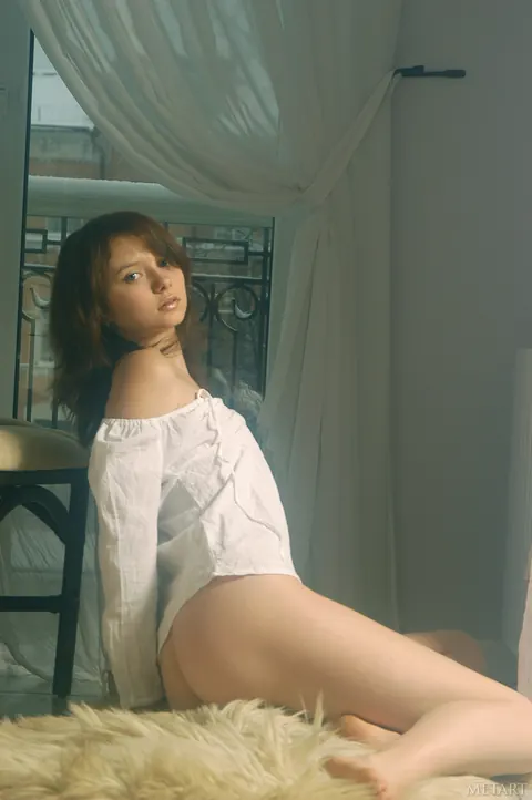 Woman Undresses to Show Her Hairy Pussy – photo 7 of 21