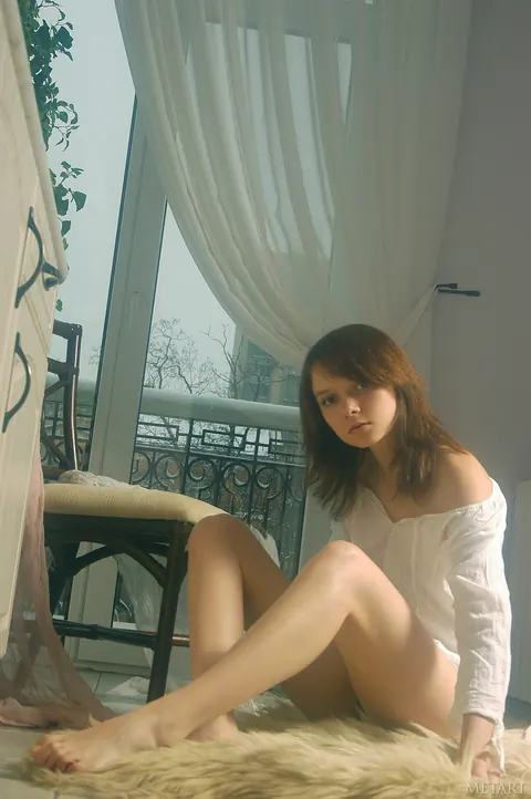 Woman Undresses to Show Her Hairy Pussy – photo 5 of 21