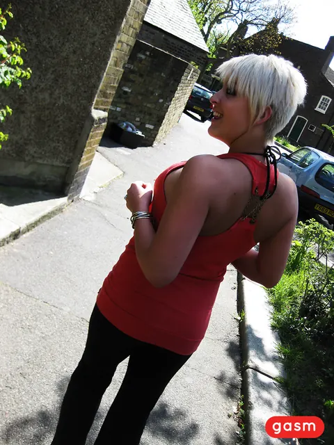 JORDANNA BLACK: Short-Haired Blonde MILF Fucks Outdoors – photo 11 of 15