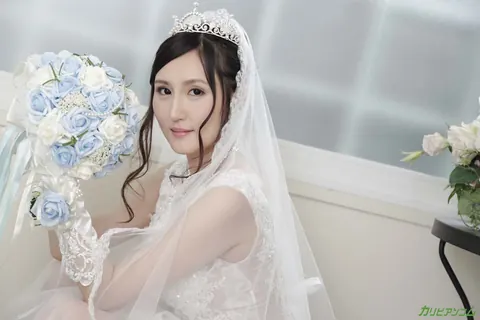 Angelia Mizuki: Japanese Bride Sucks Cock and Rides Her Partner Cowgirl – photo 2 of 20