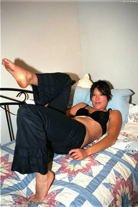 Asian Woman Pulls Aside Her Panties and Spreads Her Hairy Pussy – photo 3 of 16