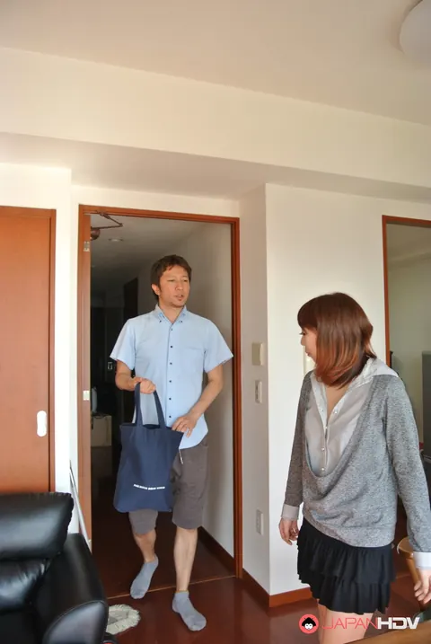 Japanese Redhead Lifts Her Skirt and Masturbates – photo 14 of 15