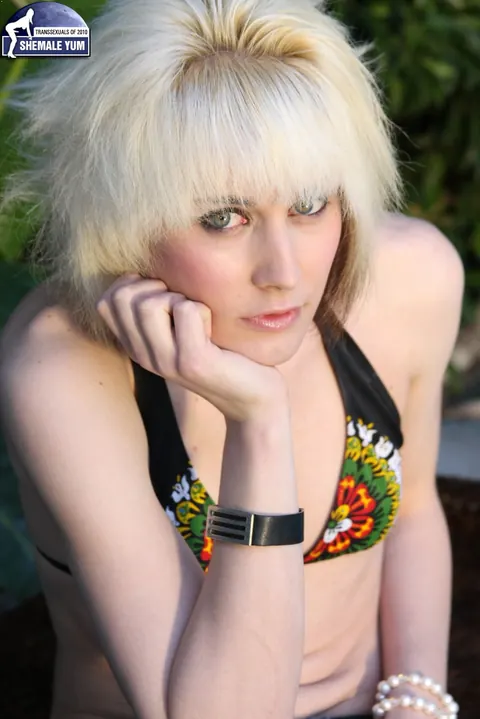 Slim Trans Woman Poses Nude Outdoors in Heels – photo 1 of 16