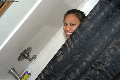 Kelly Madison: Tall Thai MILF Undresses for a Threesome in the Bathroom – photo 13 of 16
