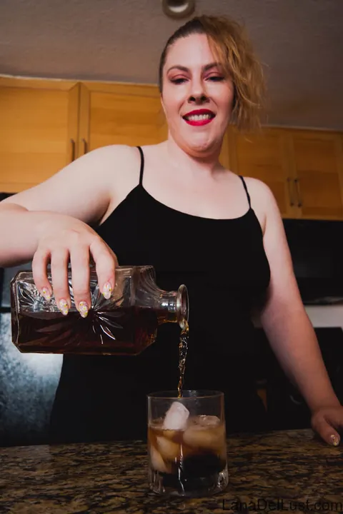 Lana Del Lust: BBW Redhead Poses and Spreads Her Legs While Clothed – photo 2 of 15