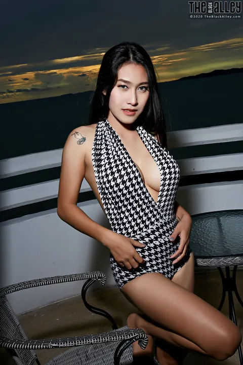 Linlin: Asian Blonde with Big Tits Bares All on a Seaside Balcony – photo 1 of 16