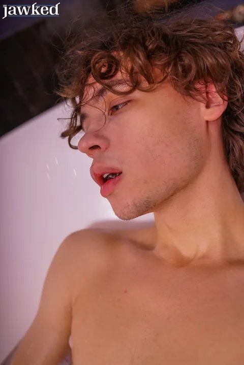 Two Men Kiss, Finger and Fuck Each Other – photo 19 of 21