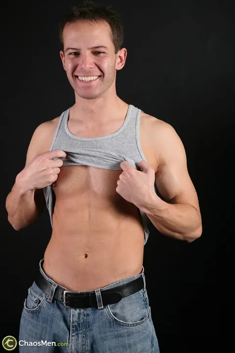 Man Flexes His Muscles and Shows His Cock Before Posing Nude – photo 2 of 21