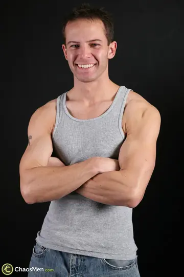 Man Flexes His Muscles and Shows His Cock Before Posing Nude