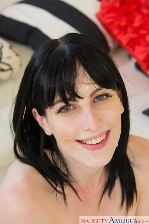 Alex Harper: Slim Brunette Seduces Husband for Facesitting and a Facial – photo 21 of 21